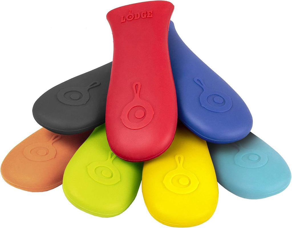 Lodge Silicone Hot Handle Holder - Dishwasher Safe Hot Handle Holder Designed for Lodge Cast Iron Skillets 9 Inches+ w/Keyhole Handle - Reusable Heat Protection Up to 500å¡ - Red