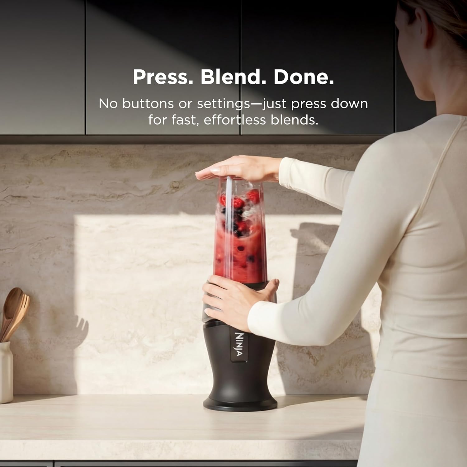 Ninja Fit Compact Personal Blender, Portable Blender for-Smoothies, Shakes
